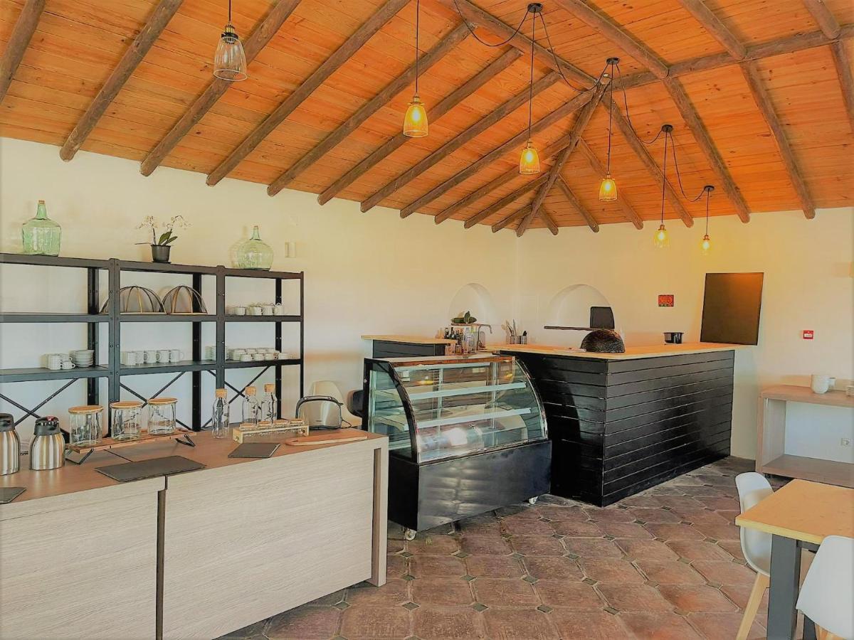Lodge Monte Do Sobral Alcacovas ภายนอก รูปภาพ