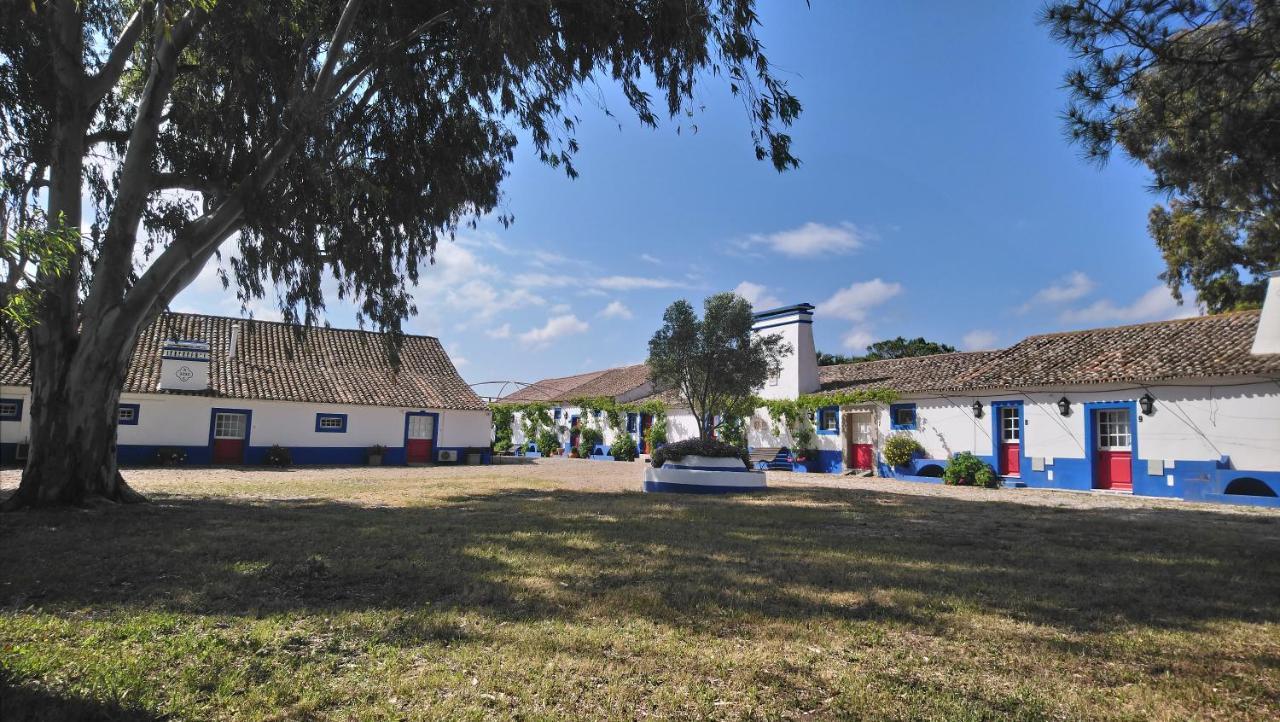 Lodge Monte Do Sobral Alcacovas ภายนอก รูปภาพ